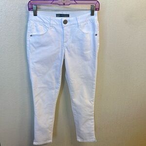 {Wit & Wisdom} White skinny ankle jeans